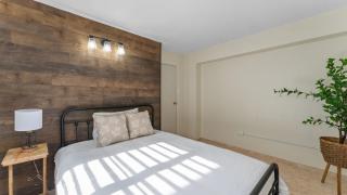 Apt 413- Walk to the beach, plaza and restaurants - 3