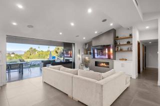 Coulson Street Retreat with pool BBQ and more - 3