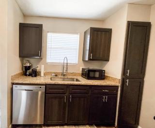 Perfect for Group with 2BR, 2BA and Pool - 2