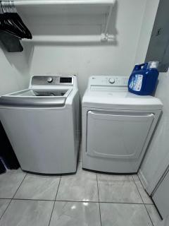 Luxury Home 3bdroom- 2bath - 5