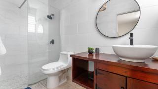 Casa 413- Walking Distance to the Beach and Downtown - 2