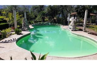 Retreat Villa with Pool, Jacuzzi, and Pet-Friendly Stay - 0