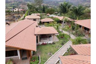 Retreat Villa with Pool, Jacuzzi, and Pet-Friendly Stay - 6