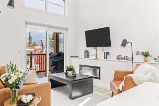 3BR Escape BBQ, Balcony, Near Banff & DT - 8