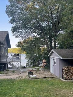 Lilac Retreat Lakefront with Sauna & Pickleball - 5