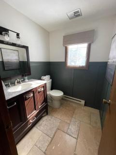 Lilac Retreat Lakefront with Sauna & Pickleball - 4