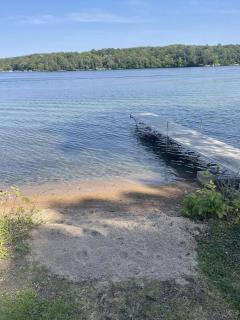 Lilac Retreat Lakefront with Sauna & Pickleball - 2