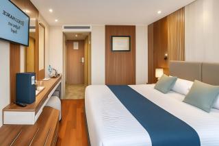 Rene Floating Hotel - 6