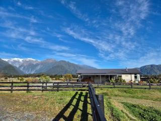 Glacier Lake House - 1