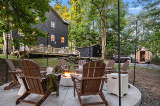 Hudson Valley Hot Tub Sauna Fire Pit Games - 0