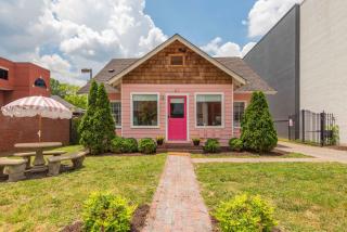 The Dolly House on Music Row - 7BR - Sleeps 22 - 6