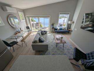 Lakeview Hideaway - 1