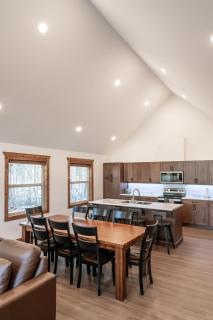 The Evergreen Cabin - 3