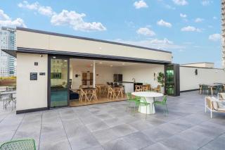 Elegant Scandinavian Escape Birmingham - 6