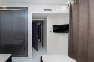 Appart 3 pièces Prestigieux, Moderne et chaleureux avec vue panoramique au centre victor hugo Gueliz - 1