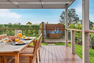 Coastal Sanctuary - Bay Views Spa Games Room - 6