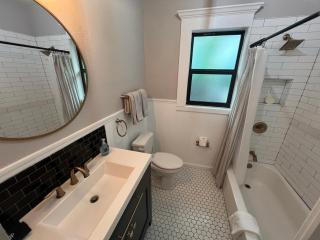 Tampa Heights Prohibition Era Bungalow - 7