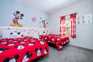 Stunning 5 Bd Home w/ Pool Close to Disney 4822 - 2