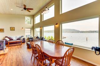 Lake Whatcom House with Private Hot Tub and Dock - 5