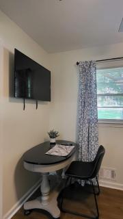 Entire house in Old Town Lilburn 4 bedrooms 4 bath - 4