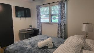 Entire house in Old Town Lilburn 4 bedrooms 4 bath - 1