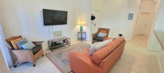 Las Verandas home - 8