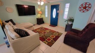 Large 3 Bedroom with Big Pool - Campeche Triplex unit A home - 9