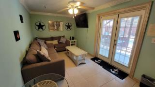 Large 3 Bedroom with Big Pool - Campeche Triplex unit A home - 2