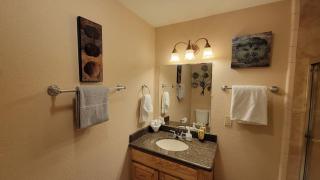 Cozy 2 Bedroom with Big Pool - Campeche Triplex unit C home - 6