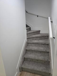 Lush 1 Bedroom house with WiFi in Edmonton - 4