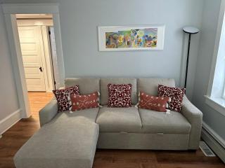 Cozy 2-BR Retreat Private Parking Near Downtown - 1