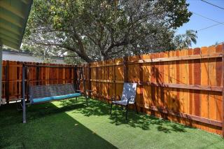 Goodland Blue House - 7