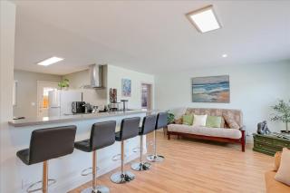 Goodland Blue House - 3