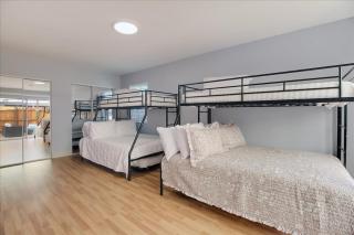 Goodland Blue House - 2