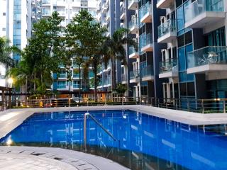 Two Palm Tree, Condo Across Terminal 3 - 6