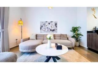 Roxen Haven 1BR - Cozy Poolside Comfort Near Al Reef Beach - 4