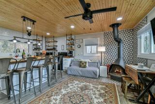 Tranquil Mountain Retreat With Hot Tub Pet Friendly - 5