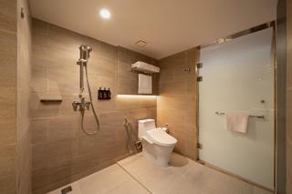 Model J Hotel BSD Carstensz - 6