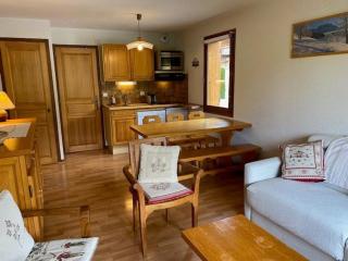Charmant 3 pièces pour 6, centre village, proche des pistes - FR-1-458-252 - 0