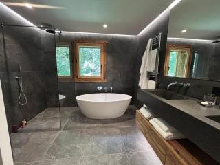 Chalet moderne avec sauna, jacuzzi, et parking à Chamonix - FR-1-343-268 - 6