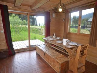 Chalet spacieux aux Gets - 4 chambres, 9 pers, Animaux admis, Wi-Fi, Parking privatif - FR-1-671-302 - 1