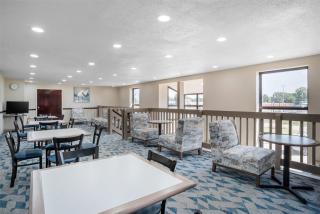 SureStay Plus Hotel by Best Western Greenwood - 4