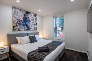 Vibrant City Retreat Near Casino, MCEC and MCG - 5
