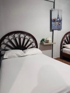 Hotel Ashley - 4