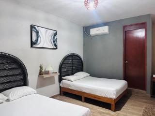 Hotel Ashley - 3
