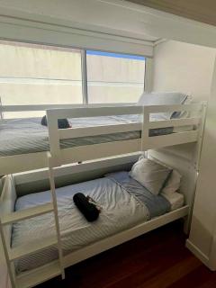 Bondi Ocean Views, Parking, 1 min to Beach - 5