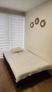 Modern suite with pool facing the park - 2