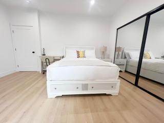Culver Hideaway Private Room with Share Living Space D1D2 - 2