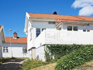 6 person holiday home in HÄLLEVIKSSTRAND-By Traum - 9