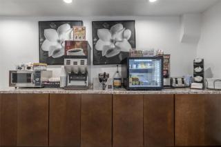 SureStay Hotel by Best Western Beverly Hills West LA - 8